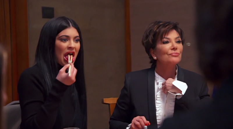 Illustration for article titled Rob Kardashian's Kiss-and-Make-Up With His Sisters Was More Than a Little Staged